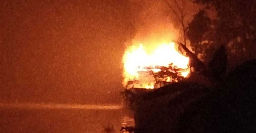 যাত্রীবাহী লঞ্চে ভয়াবহ আগুন, ১৬ জনের মরদেহ উদ্ধার